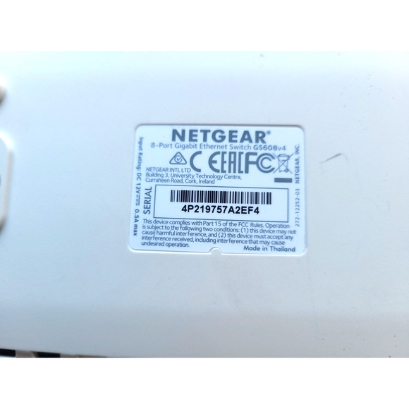 NETGEAR GS608 8-Port Gigabit Desktop Switch 8 Ports No Power Chord - Picture 4 of 4